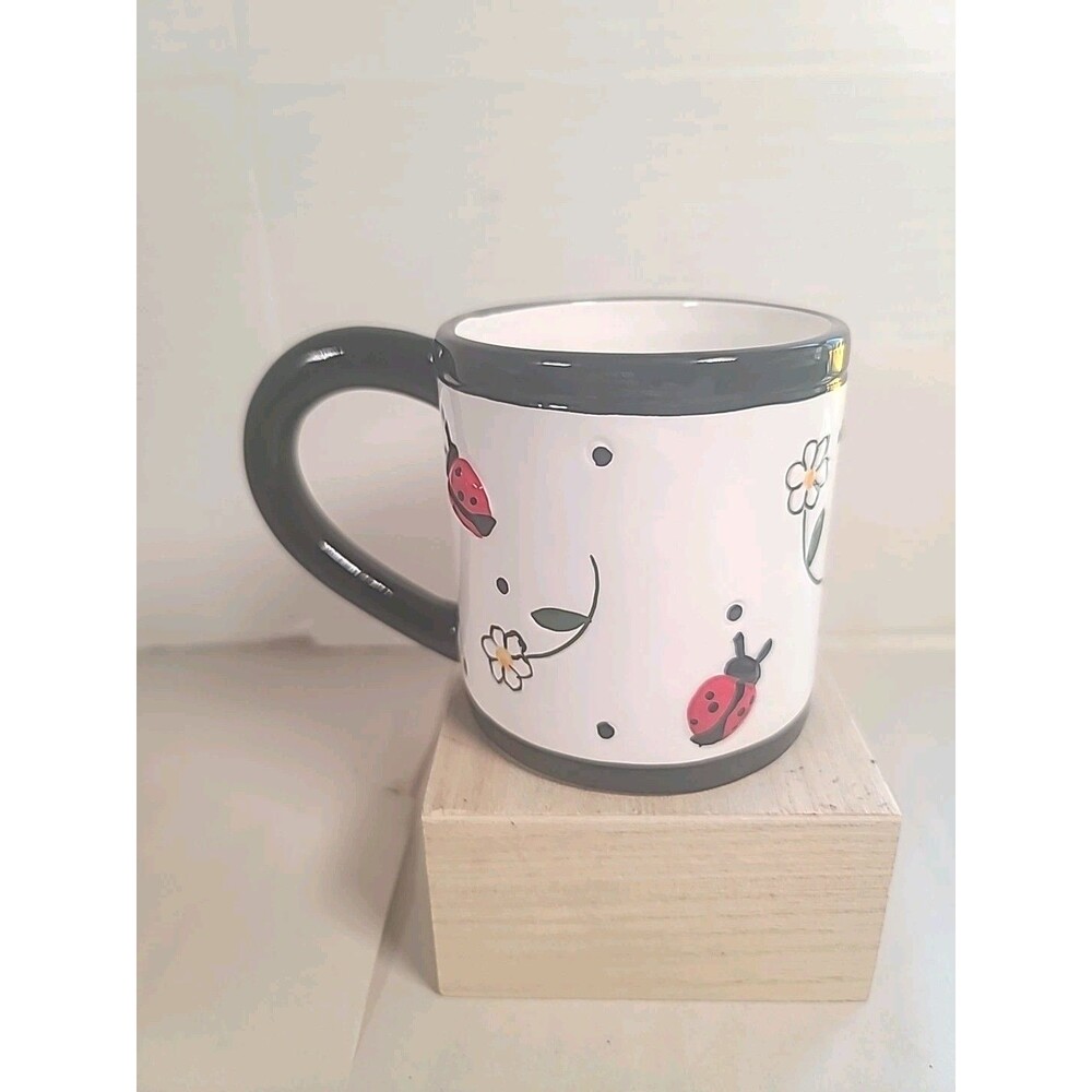 NWT Vtg  Ladybug And Flower Coffee Mug By CBK Ltd. LLC 1998 ( Bonwit Teller)
